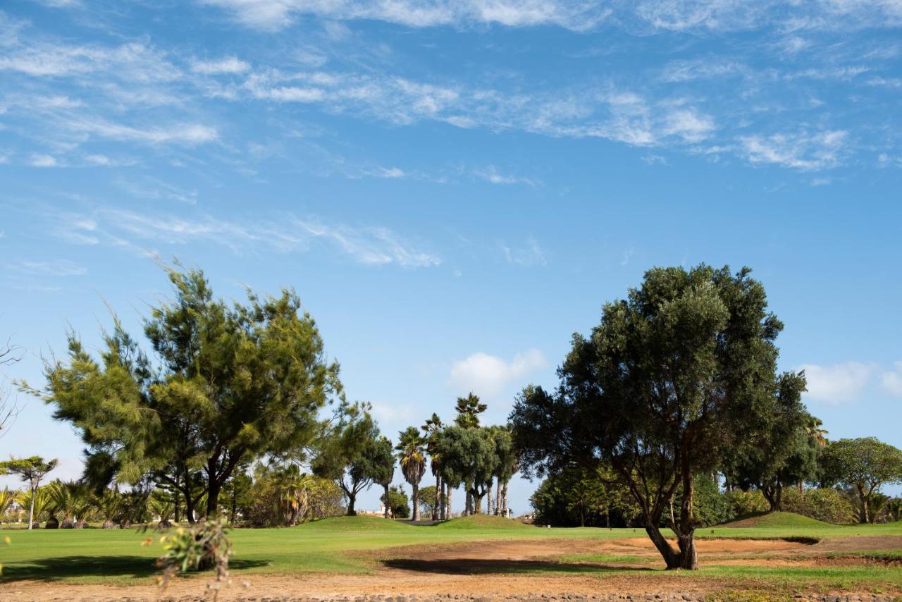 Green View Luxury Apartment: Beachfront Golf Retreat Caleta De Fuste Exterior photo